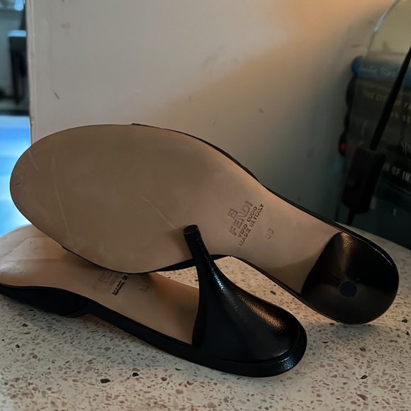 Fendi black leather low heel slide NWT - Picture 5 of 6